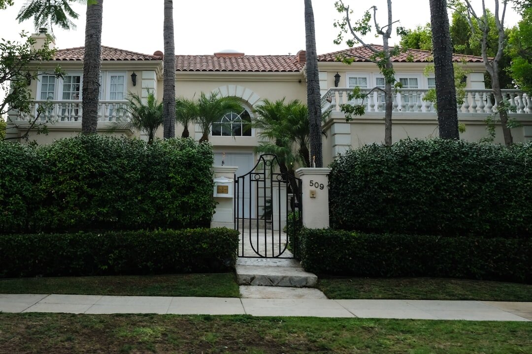 secret celebrity mansion