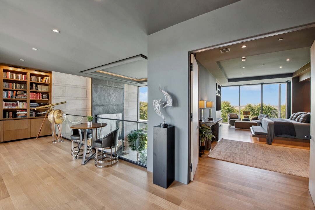 celebrity home details